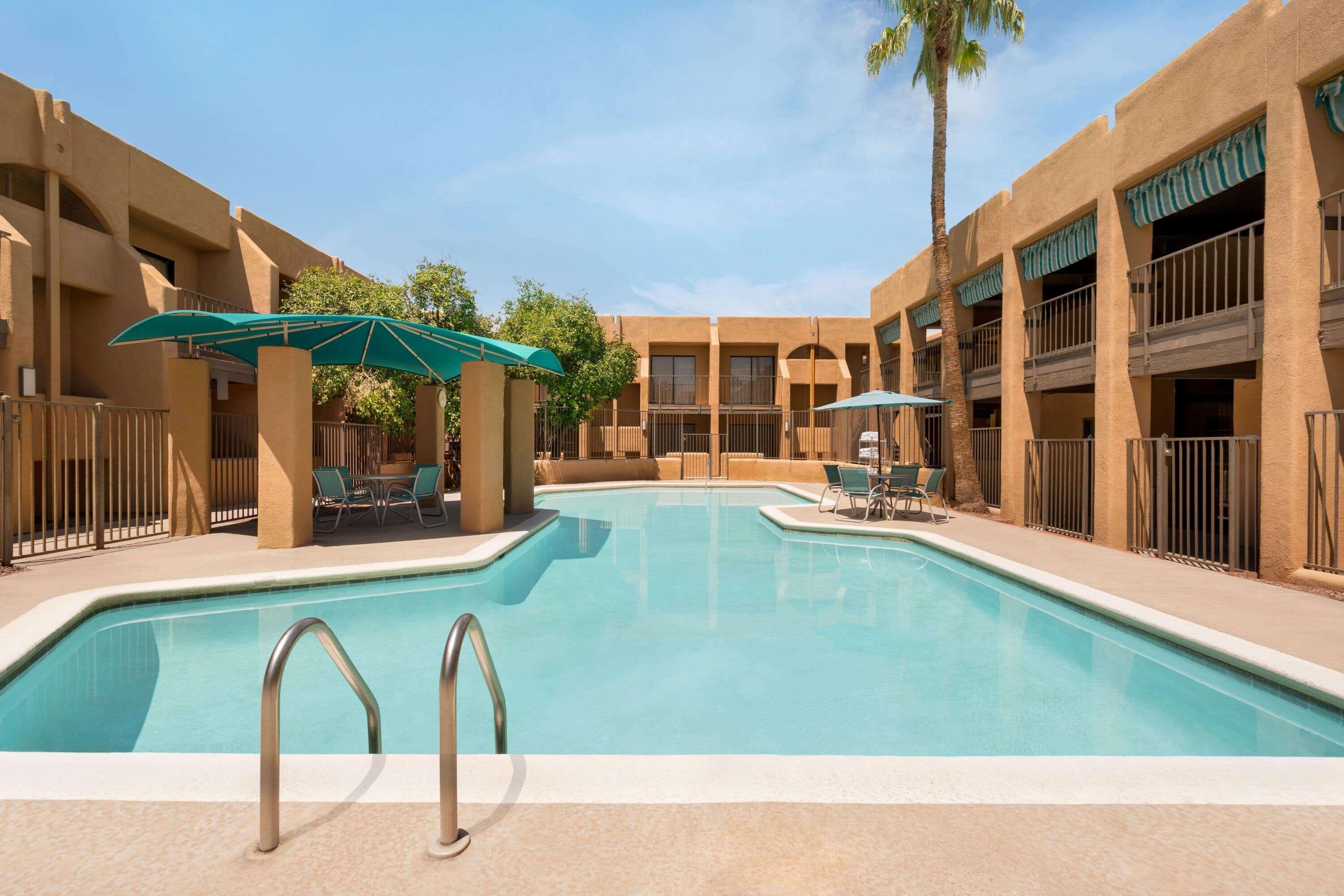 מלון Drexel Heights Ramada By Wyndham Tucson Airport מראה חיצוני תמונה