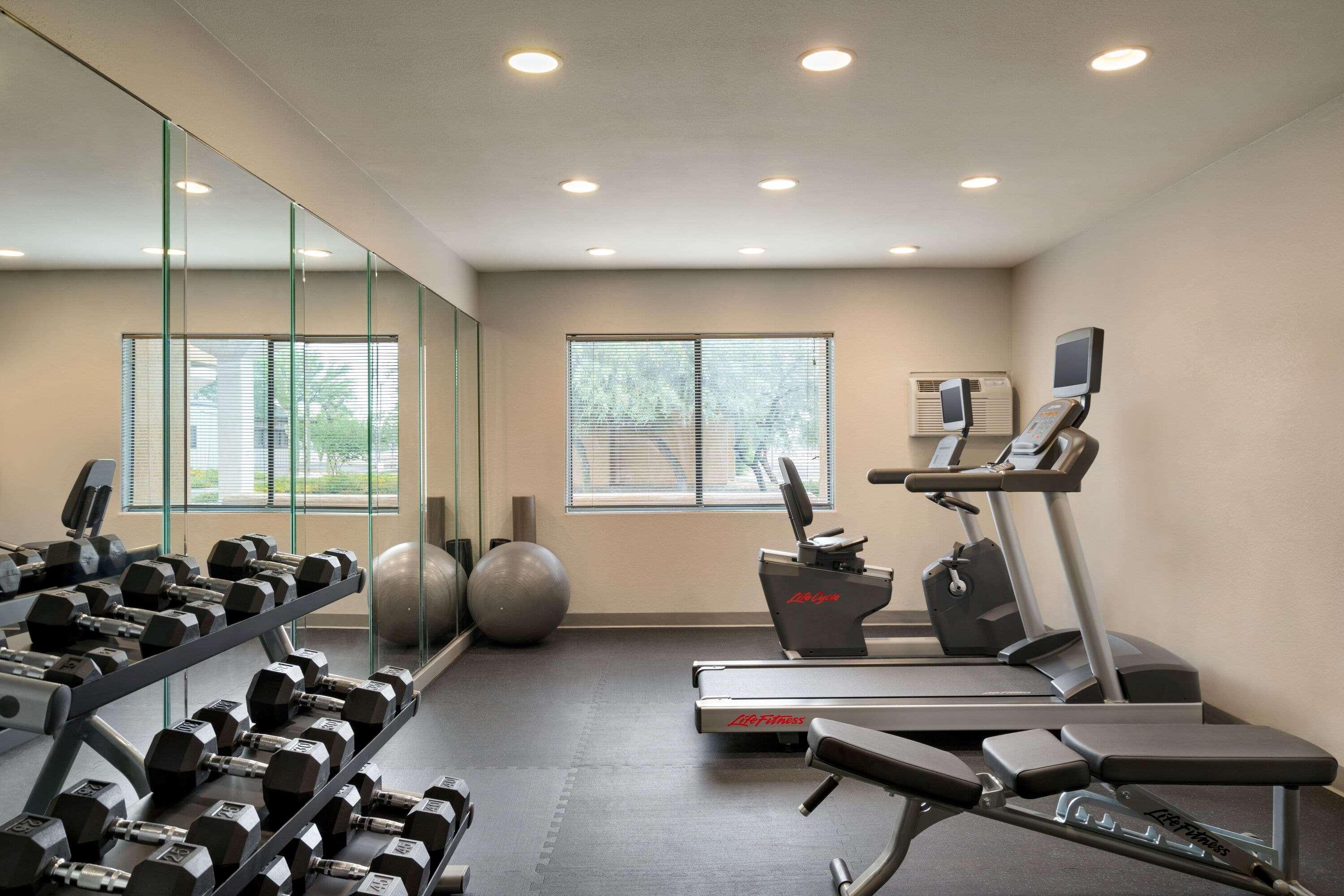 מלון Drexel Heights Ramada By Wyndham Tucson Airport מראה חיצוני תמונה