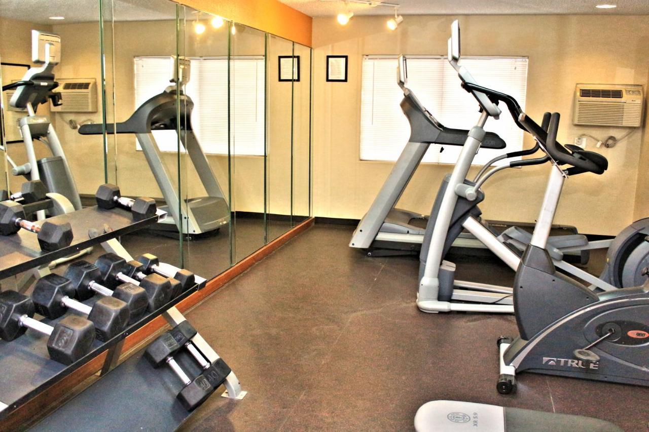 מלון Drexel Heights Ramada By Wyndham Tucson Airport מראה חיצוני תמונה